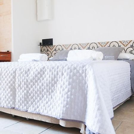 Largo Imperiali B&B Avetrana Eksteriør billede